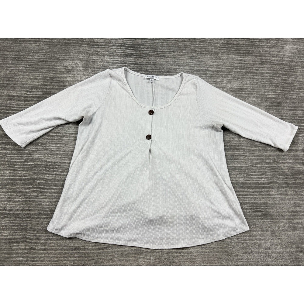 Star Vixen Top Womens 1X White 3/4 Sleeve Knit Faux Button Front